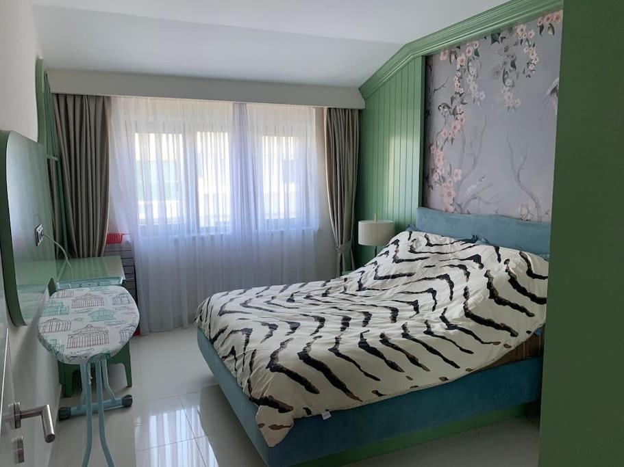 Lejlighed Luxury Penthouse With Amazing Sea View First Row